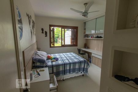 Casa de condomínio à venda com 304m², 4 quartos e 3 vagasQuarto 3