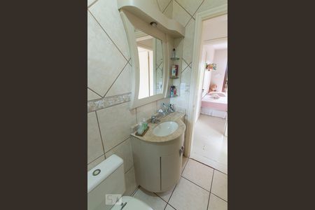 Casa de condomínio à venda com 304m², 4 quartos e 3 vagasBanheiro Social