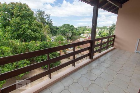 Casa de condomínio à venda com 304m², 4 quartos e 3 vagasQuarto 2 - Sacada