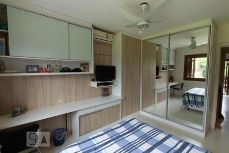 Casa de condomínio à venda com 304m², 4 quartos e 3 vagasQuarto 3