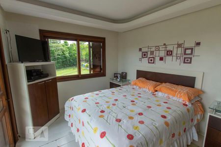 Casa de condomínio à venda com 304m², 4 quartos e 3 vagasSuíte