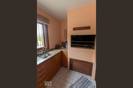 Casa de condomínio à venda com 304m², 4 quartos e 3 vagasChurrasqueira