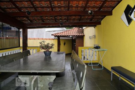 Casa à venda com 176m², 2 quartos e 3 vagasÁrea Externa