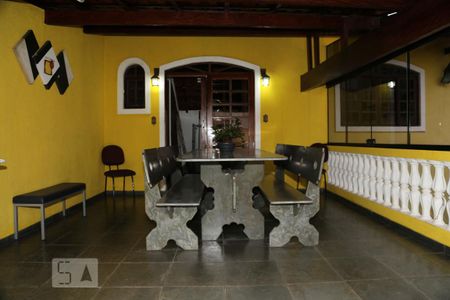 Casa à venda com 176m², 2 quartos e 3 vagasÁrea Externa