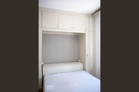 Quarto de apartamento à venda com 1 quarto, 75m² em Centro Histórico, Porto Alegre