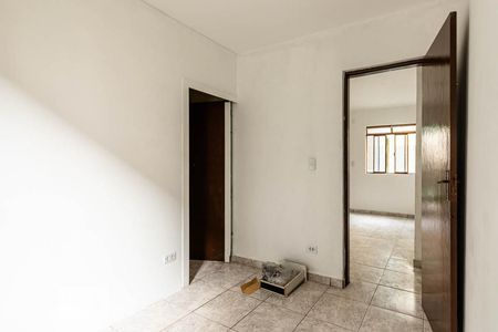 Quarto 1 de apartamento para alugar com 2 quartos, 45m² em Vila Silvia, São Paulo
