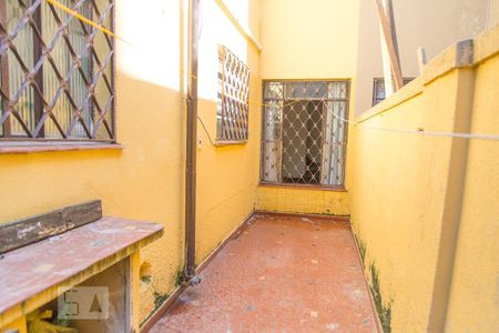 Casa à venda com 110m², 2 quartos e sem vagaQuintal