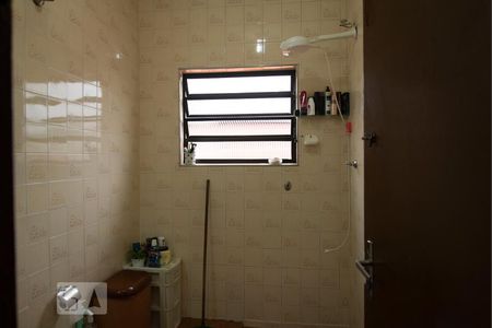 Casa à venda com 200m², 3 quartos e 2 vagas Casa à venda com 200m², 3 quartos e 2 vagasBanheiro