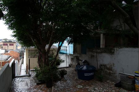 Casa à venda com 200m², 3 quartos e 2 vagas Casa à venda com 200m², 3 quartos e 2 vagasQuintal