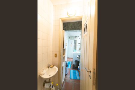 Casa à venda com 291m², 4 quartos e 5 vagasBanheiro de Serviço