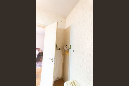 Casa à venda com 291m², 4 quartos e 5 vagasBanheiro da Suíte