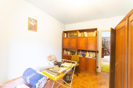 Casa à venda com 291m², 4 quartos e 5 vagasQuarto 2