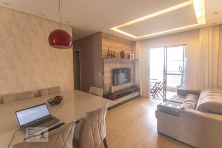 Sala de estar de Apartamento com 3 quartos, 80m² Baeta Neves