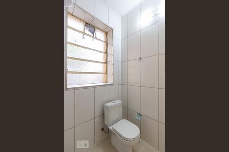 Banheiro de kitnet/studio para alugar com 1 quarto, 40m² em República, São Paulo