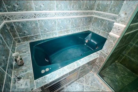 Casa à venda com 184m², 4 quartos e 2 vagasBanheiro 2