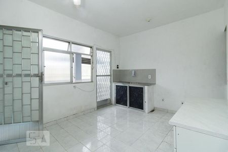 Sala/Cozinha de casa para alugar com 1 quarto, 45m² em Irajá, Rio de Janeiro
