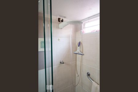 Casa à venda com 212m², 5 quartos e 4 vagasBanheiro 1