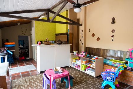 Casa à venda com 212m², 5 quartos e 4 vagasEdícula 