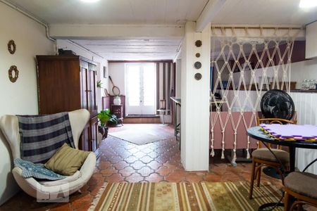 Casa à venda com 212m², 5 quartos e 4 vagasSala Íntima
