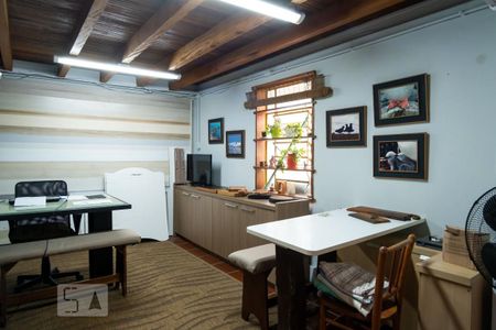 Casa à venda com 212m², 5 quartos e 4 vagasGaragem