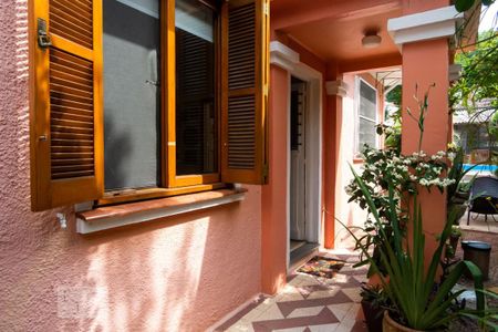 Casa à venda com 212m², 5 quartos e 4 vagasÁrea Externa