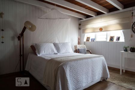 Casa à venda com 212m², 5 quartos e 4 vagasQuarto 5