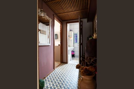 Casa à venda com 212m², 5 quartos e 4 vagasCorredor