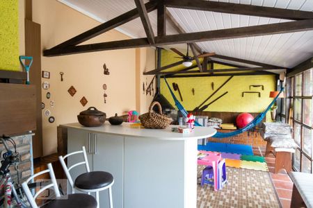 Casa à venda com 212m², 5 quartos e 4 vagasEdícula 