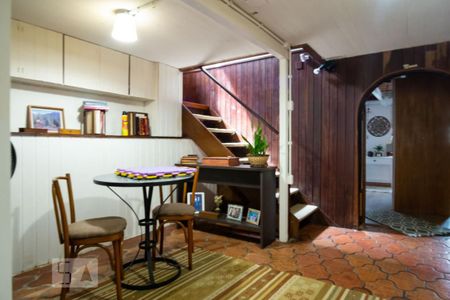 Casa à venda com 212m², 5 quartos e 4 vagasSala Íntima