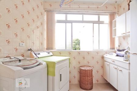 Casa para alugar com 280m², 3 quartos e 6 vagas Casa para alugar com 280m², 3 quartos e 6 vagasÁrea de Serviço