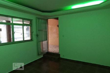 Sala de casa para alugar com 2 quartos, 200m² em Jardim Vila Formosa, São Paulo