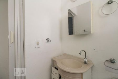 Casa para alugar com 60m², 1 quarto e 1 vaga Casa para alugar com 60m², 1 quarto e 1 vagaBanheiro