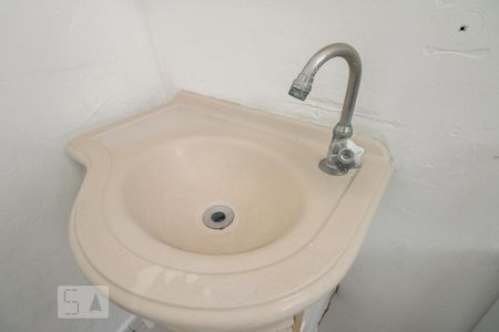 Casa para alugar com 60m², 1 quarto e 1 vaga Casa para alugar com 60m², 1 quarto e 1 vagaBanheiro