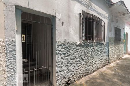 Casa para alugar com 60m², 1 quarto e 1 vaga Casa para alugar com 60m², 1 quarto e 1 vagaFachada