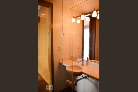 Apartamento para alugar com 258m², 4 quartos e 2 vagasBanheiro Social 2