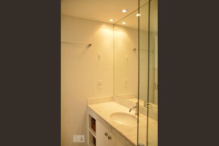 Apartamento para alugar com 258m², 4 quartos e 2 vagasBanheiro da Suíte 1