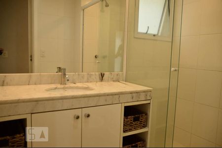 Apartamento para alugar com 258m², 4 quartos e 2 vagasBanheiro da Suíte 1