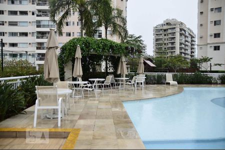 Apartamento para alugar com 258m², 4 quartos e 2 vagasÁrea comum - Piscina