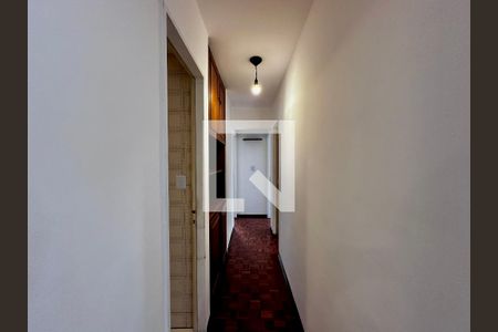 Apartamento à venda com 80m², 3 quartos e 1 vaga Apartamento à venda com 80m², 3 quartos e 1 vagaCorredor Quartos