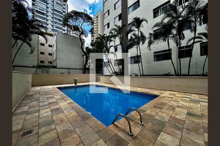 Apartamento à venda com 80m², 3 quartos e 1 vaga Apartamento à venda com 80m², 3 quartos e 1 vagaPiscina