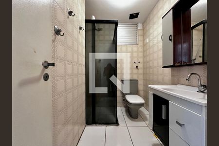 Apartamento à venda com 80m², 3 quartos e 1 vaga Apartamento à venda com 80m², 3 quartos e 1 vagaBanheiro Social