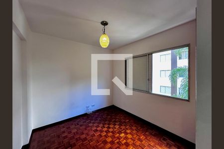 Apartamento à venda com 80m², 3 quartos e 1 vaga Apartamento à venda com 80m², 3 quartos e 1 vagaSuíte