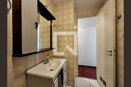 Apartamento à venda com 80m², 3 quartos e 1 vaga Apartamento à venda com 80m², 3 quartos e 1 vagaBanheiro Social