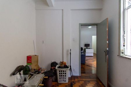 Quarto 1 de apartamento para alugar com 2 quartos, 54m² em Santa Teresa, Rio de Janeiro
