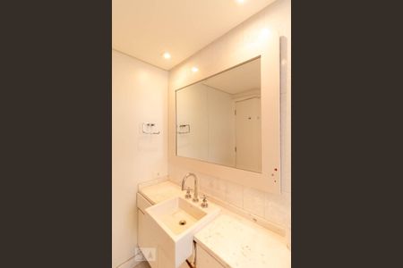 Banheiro da suíte 1 de apartamento para alugar com 3 quartos, 168m² em Jardim Paulista, São Paulo