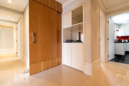 Corredor de apartamento para alugar com 3 quartos, 168m² em Jardim Paulista, São Paulo
