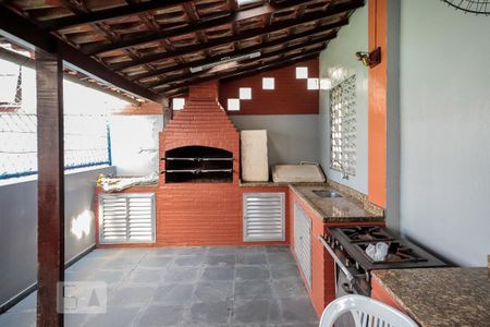 Apartamento à venda com 76m², 2 quartos e 1 vagaChurrasqueira