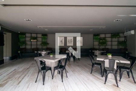 Apartamento à venda com 55m², 2 quartos e 1 vaga Apartamento à venda com 55m², 2 quartos e 1 vagaÁrea comum