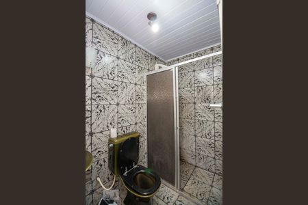 Banheiro  de apartamento para alugar com 1 quarto, 42m² em Jardim Itu, Porto Alegre