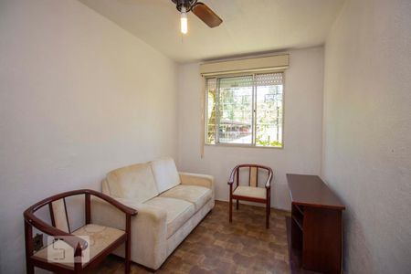 Sala  de apartamento para alugar com 1 quarto, 42m² em Jardim Itu, Porto Alegre